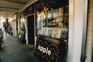 Magazinul Big Apple Records, Croydon